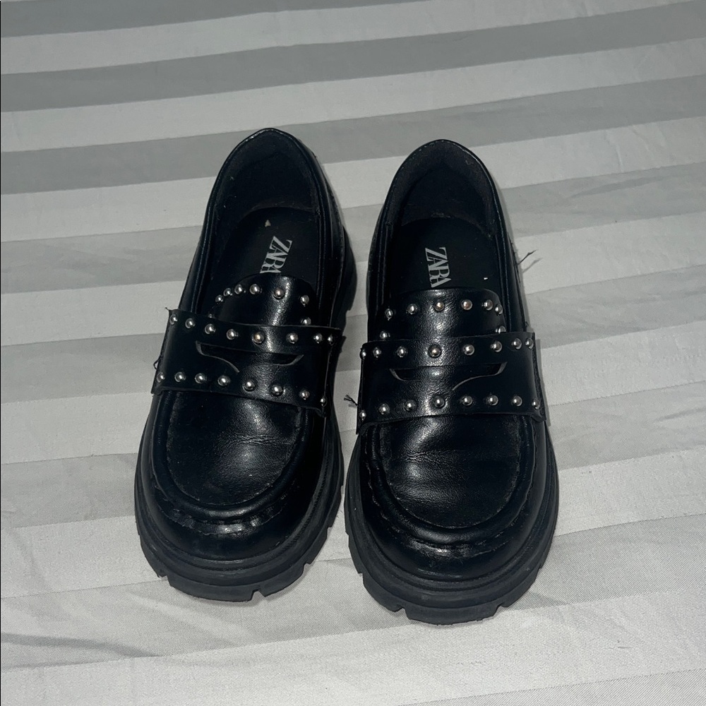 Zara Black Leather Studded Flats
